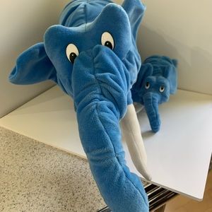 Feld Entertainment Ringling Circus Lrg Plush Blue Elephant W/Baby Frm Early 2000